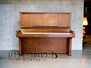 פסנתר YAMAHA W101