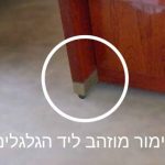 פסנתר YAMAHA W104 רגליים