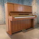 פסנתרYAMAHA W107 פתוח