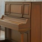 פסנתר YAMAHA W201