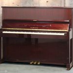 פסנתר YAMAHA W108