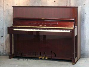 פסנתר YAMAHA W108