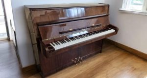 פסנתר רוסלר צ'כי Rosler Piano